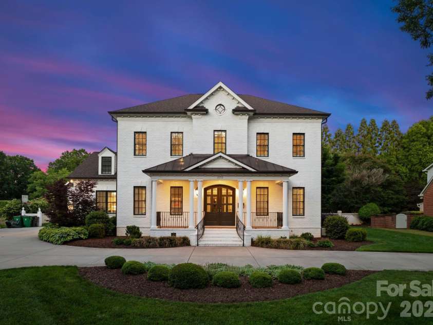 2313 Richardson Drive, Charlotte, NC 28211.  MLS# CAR4382670, YatesRealty ID 23450. 