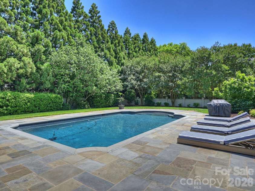 2313 Richardson Drive, Charlotte, NC 28211.  MLS# CAR4382670, YatesRealty ID 23450. 