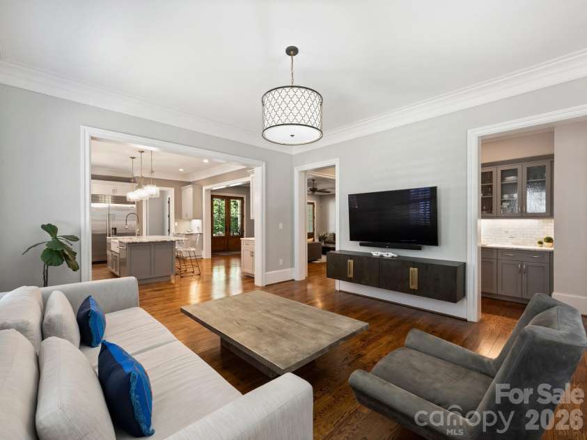 2313 Richardson Drive, Charlotte, NC 28211.  MLS# CAR4382670, YatesRealty ID 23450. Den off the kitchen