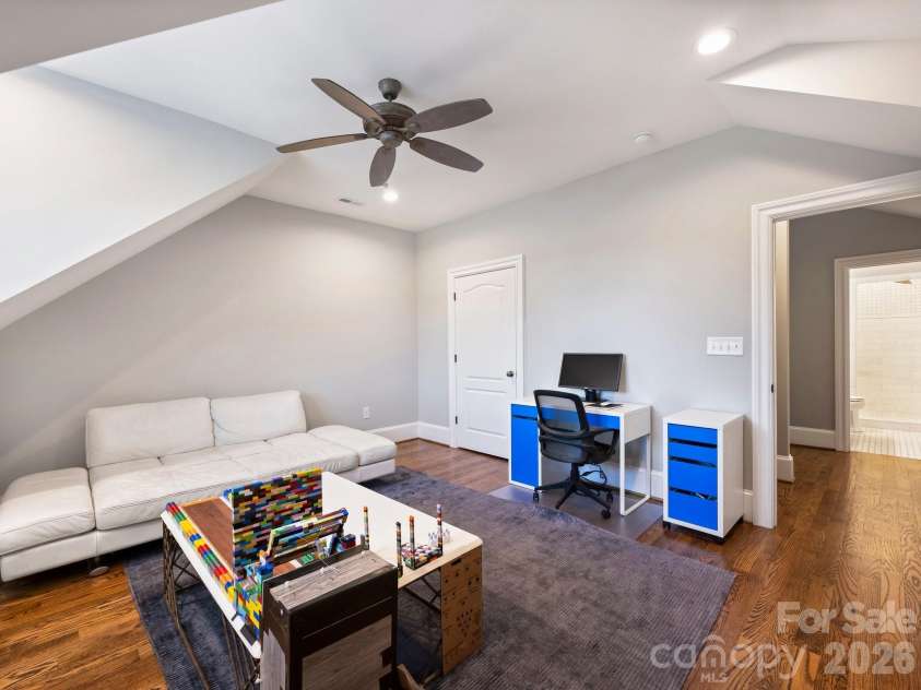 2313 Richardson Drive, Charlotte, NC 28211.  MLS# CAR4382670, YatesRealty ID 23450. Third Floor Guest Suite 5 or Bonus room