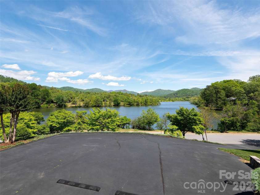 7 Glen Falls Road, Asheville, NC 28804.  MLS# CAR4377796, YatesRealty ID 23452. 