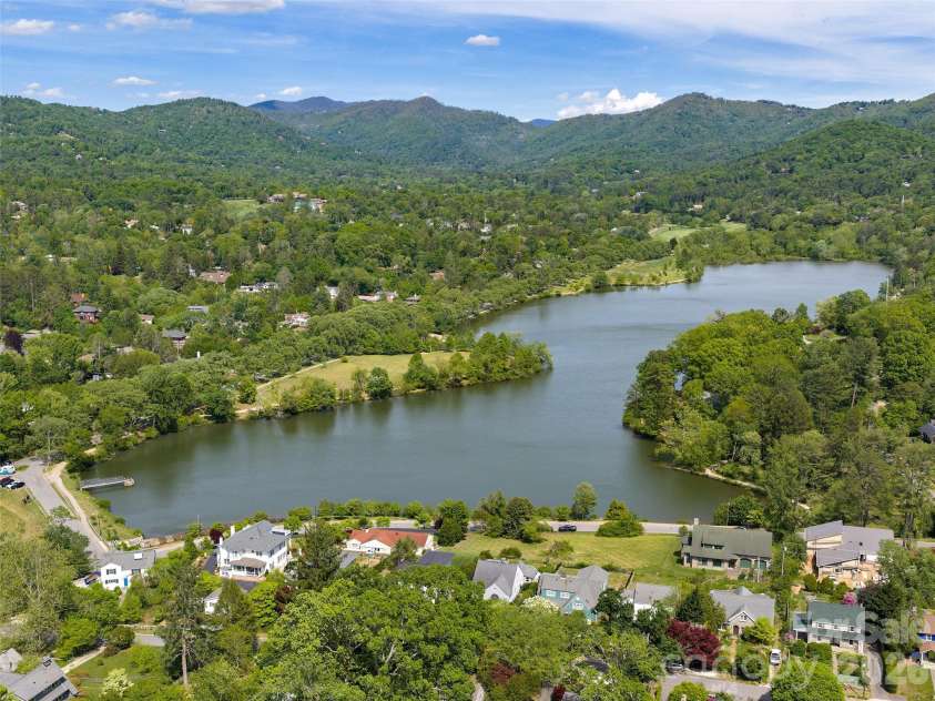 7 Glen Falls Road, Asheville, NC 28804.  MLS# CAR4377796, YatesRealty ID 23452. 