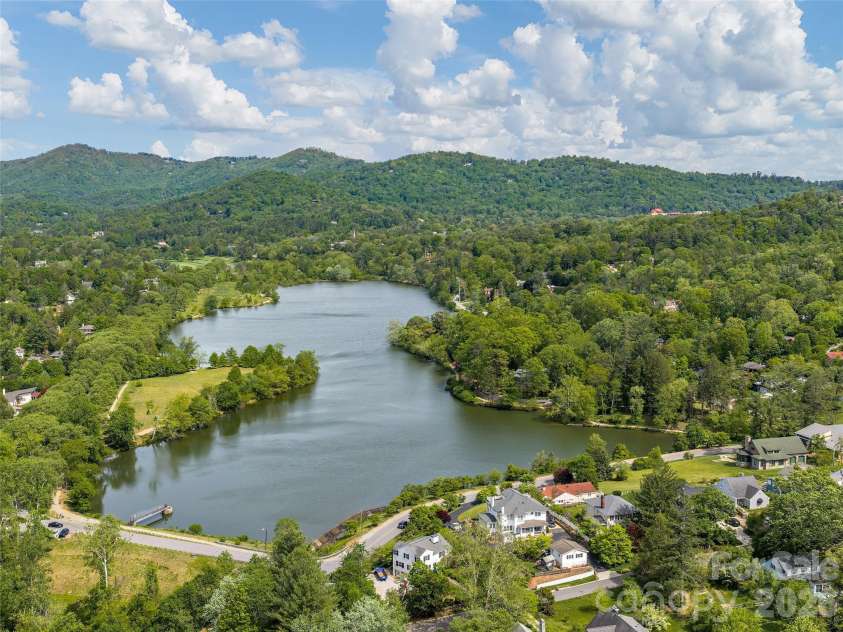 7 Glen Falls Road, Asheville, NC 28804.  MLS# CAR4377796, YatesRealty ID 23452. 