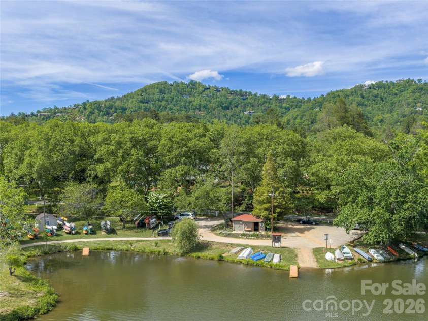 7 Glen Falls Road, Asheville, NC 28804.  MLS# CAR4377796, YatesRealty ID 23452. 