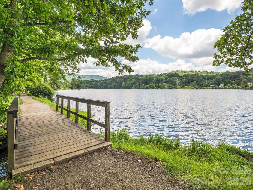 7 Glen Falls Road, Asheville, NC 28804.  MLS# CAR4377796, YatesRealty ID 23452. 
