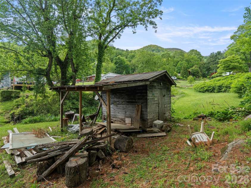1669 Fisher Creek Road, Sylva, NC 28779.  MLS# CAR4382128, YatesRealty ID 23454. 