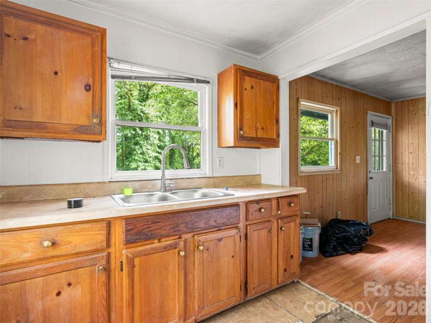 1669 Fisher Creek Road, Sylva, NC 28779.  MLS# CAR4382128, YatesRealty ID 23454. 