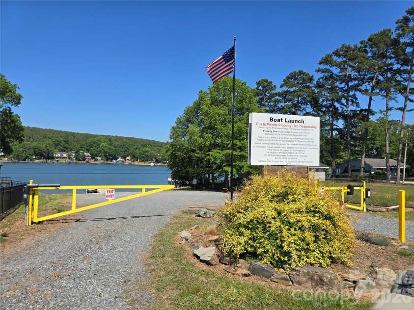 159 Hillcrest Road, New London, NC 28271.  MLS# CAR4371707, YatesRealty ID 23455. Optional gated community boat launch