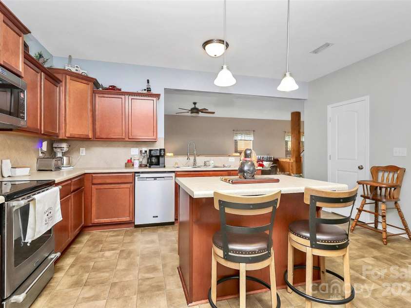 1288 Century Drive, Clover, SC 29710.  MLS# CAR4275472, YatesRealty ID 23456. Kitchen