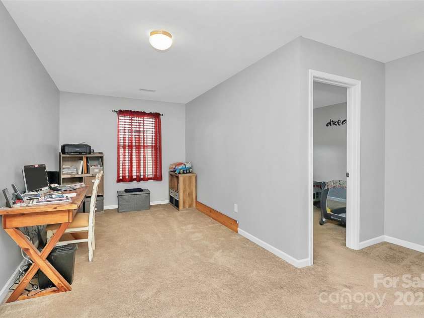 1288 Century Drive, Clover, SC 29710.  MLS# CAR4275472, YatesRealty ID 23456. Loft area