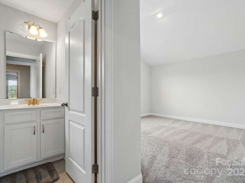 4321 Hornyak Drive, Monroe, NC 28110.  MLS# CAR4251120, YatesRealty ID 23457. En suite full bathroom in bedroom 2