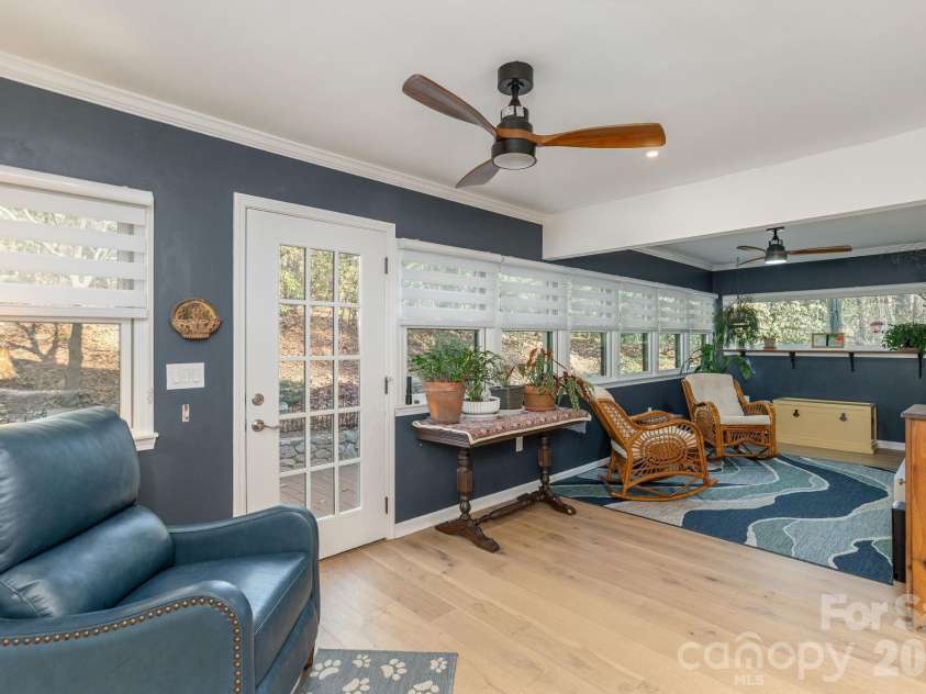128 Camellia Way, Hendersonville, NC 28739.  MLS# CAR4404183, YatesRealty ID 23458. 