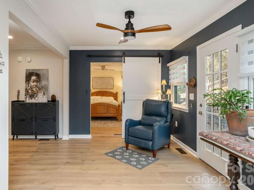 128 Camellia Way, Hendersonville, NC 28739.  MLS# CAR4404183, YatesRealty ID 23458. 