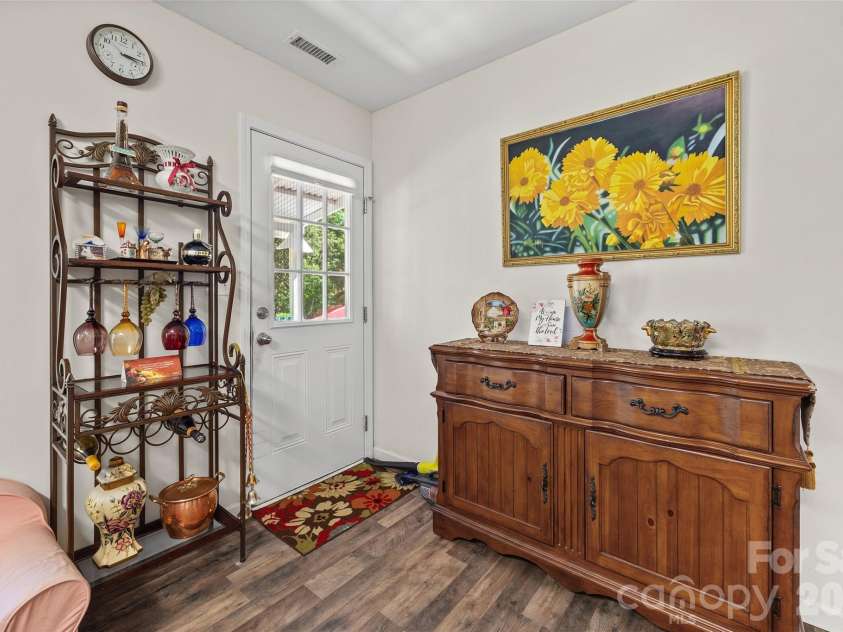 208 Victoria Circle, York, SC 29745.  MLS# CAR4381386, YatesRealty ID 23459. 