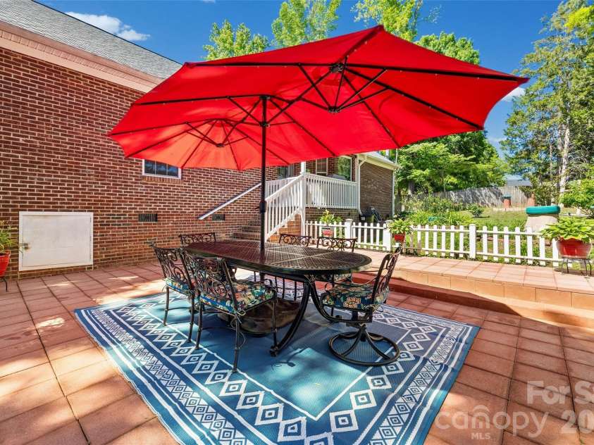 208 Victoria Circle, York, SC 29745.  MLS# CAR4381386, YatesRealty ID 23459. 