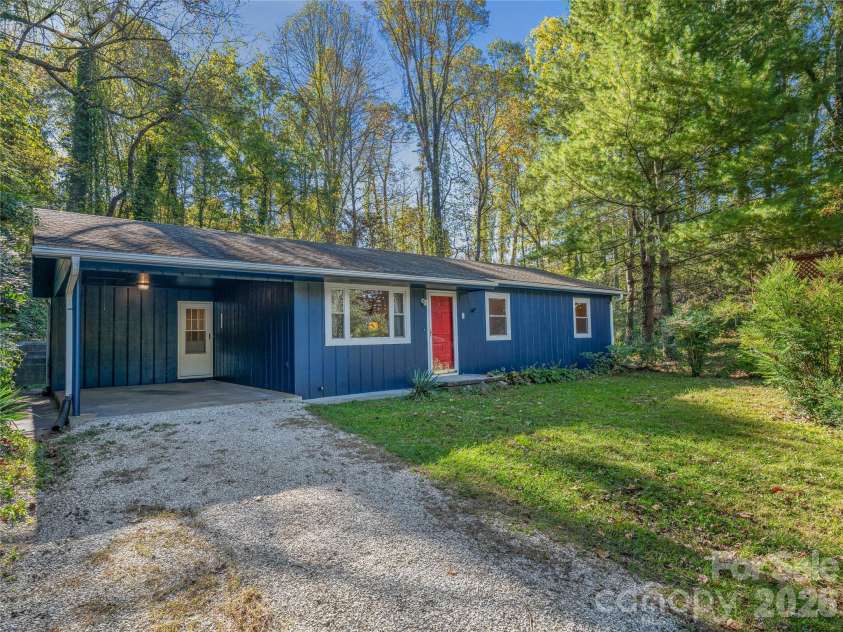 5 West Cove Street, Weaverville, NC 28787.  MLS# CAR4310907, YatesRealty ID 2346. 