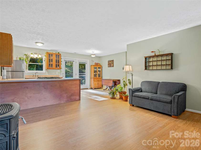 5 West Cove Street, Weaverville, NC 28787.  MLS# CAR4310907, YatesRealty ID 2346. 