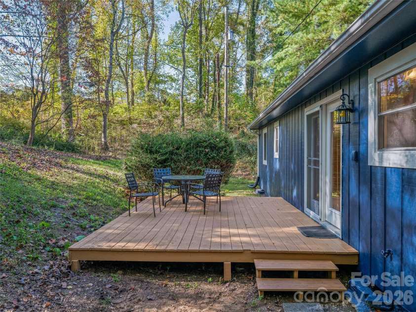 5 West Cove Street, Weaverville, NC 28787.  MLS# CAR4310907, YatesRealty ID 2346. 