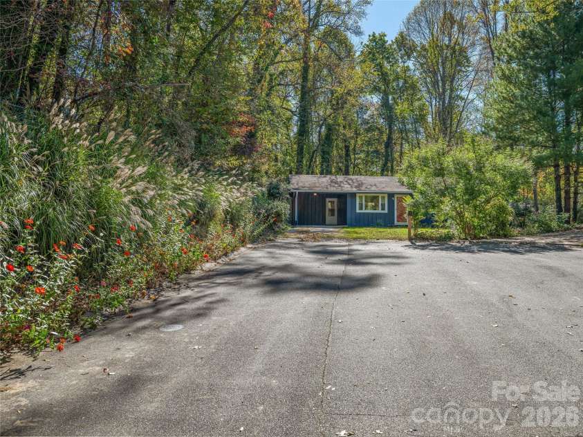 5 West Cove Street, Weaverville, NC 28787.  MLS# CAR4310907, YatesRealty ID 2346. 