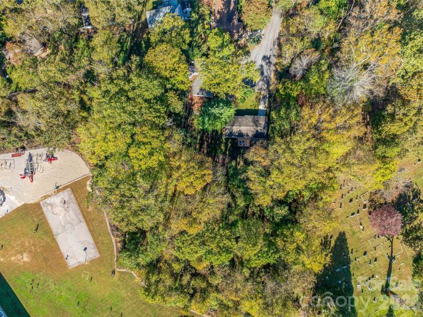 5 West Cove Street, Weaverville, NC 28787.  MLS# CAR4310907, YatesRealty ID 2346. 