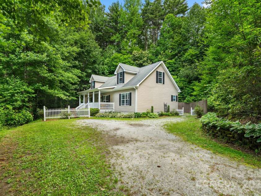104 Jurassic Drive, Cashiers, NC 28717.  MLS# CAR4276823, YatesRealty ID 23460. 