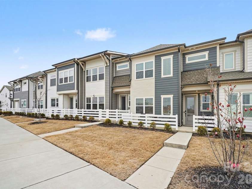 3150 Baines Court, Kannapolis, NC 28081.  MLS# CAR4352841, YatesRealty ID 23462. 