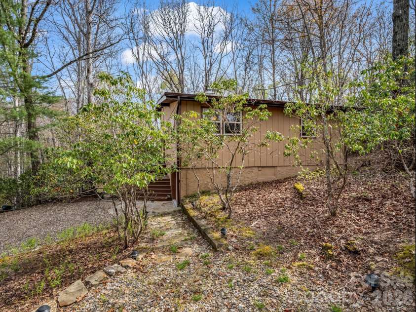 78 Wahuhu Court, Brevard, NC 28712.  MLS# CAR4369792, YatesRealty ID 23466. 