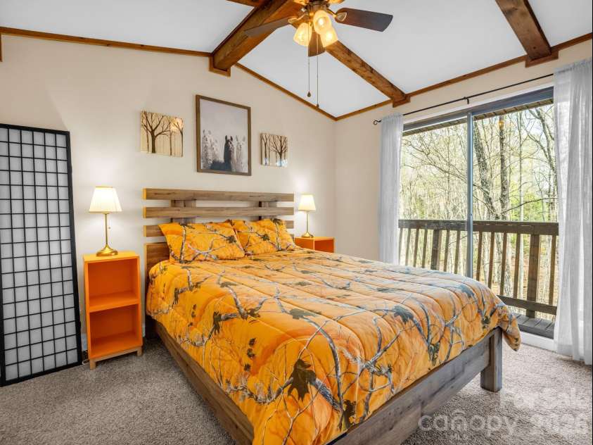 78 Wahuhu Court, Brevard, NC 28712.  MLS# CAR4369792, YatesRealty ID 23466. Upper Level Bedroom