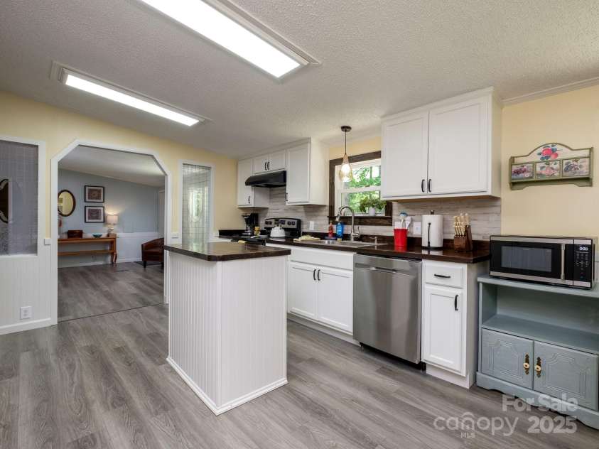 3347 Parkway Road, Rosman, NC 28772.  MLS# CAR4276258, YatesRealty ID 23468. 