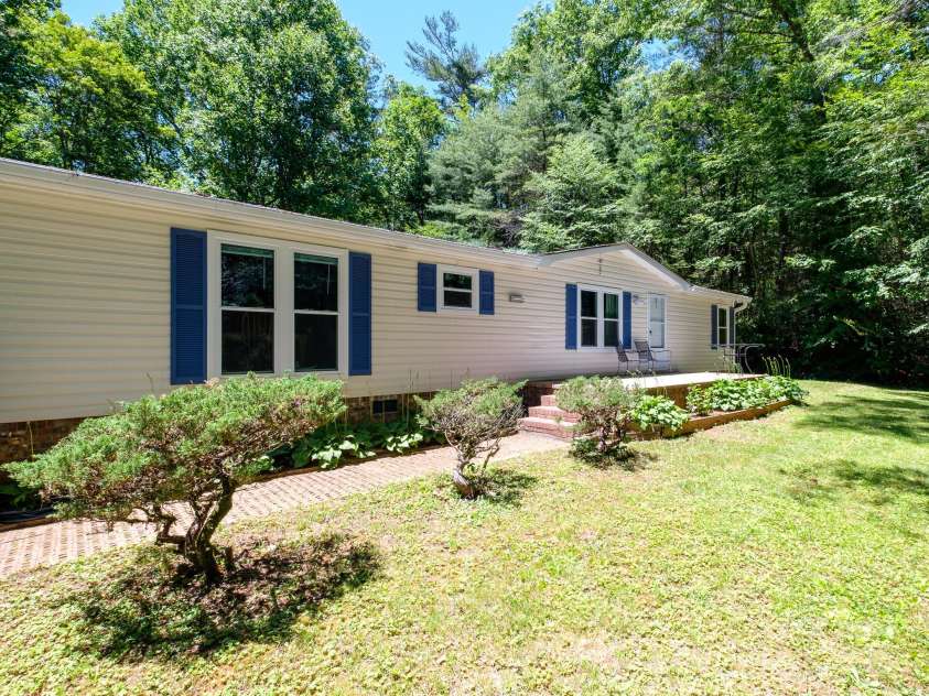 3347 Parkway Road, Rosman, NC 28772.  MLS# CAR4276258, YatesRealty ID 23468. 