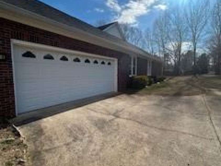 1044 TARLTON Drive, Shelby, NC 28052.  MLS# CAR4216749, YatesRealty ID 2347. Side entrance garage.