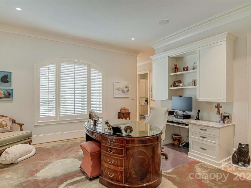 2632 Bartram Place, Winston Salem, NC 27106.  MLS# CAR4276992, YatesRealty ID 23472. 