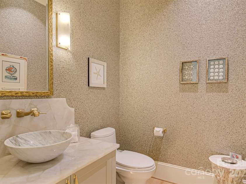 2632 Bartram Place, Winston Salem, NC 27106.  MLS# CAR4276992, YatesRealty ID 23472. 