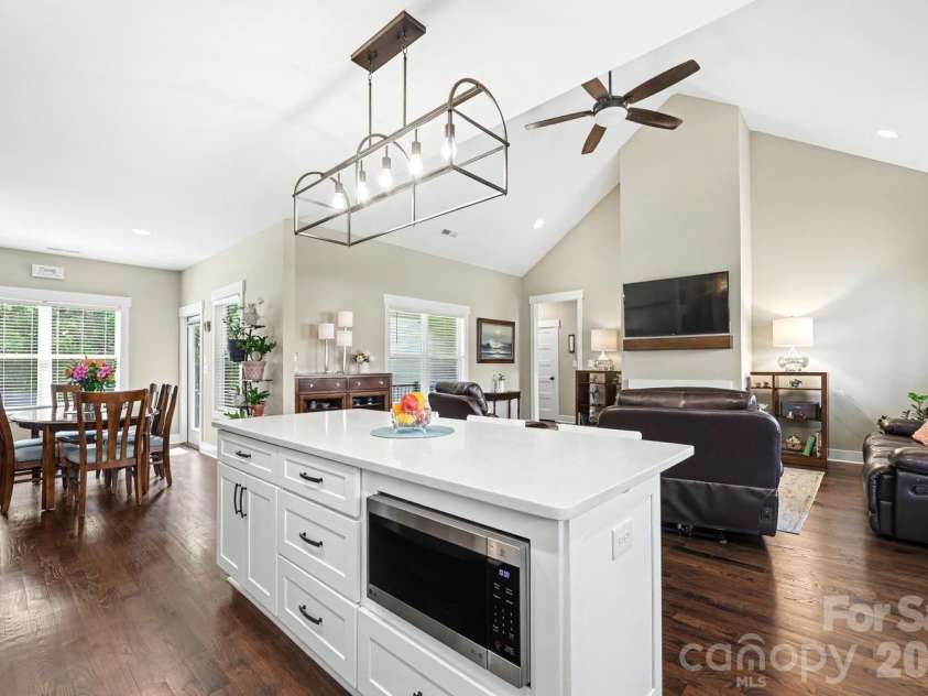 4175 Brandy Creek Court, Clover, SC 29710.  MLS# CAR4377412, YatesRealty ID 23474. 