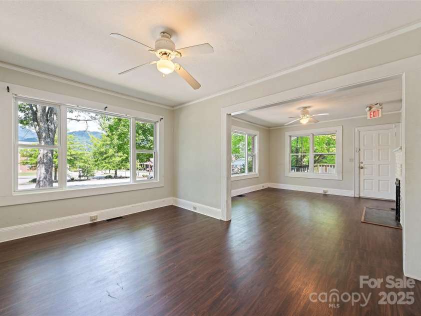 205 Hazelwood Avenue, Waynesville, NC 28786.  MLS# CAR4274763, YatesRealty ID 23475. 