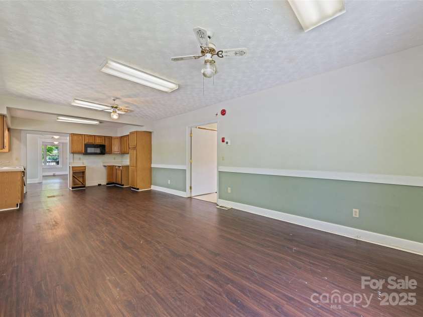 205 Hazelwood Avenue, Waynesville, NC 28786.  MLS# CAR4274763, YatesRealty ID 23475. 