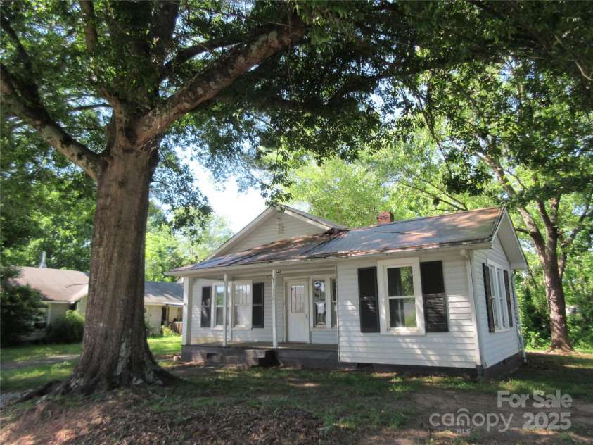 130 Georgia Street, Spindale, NC 28160.  MLS# CAR4277212, YatesRealty ID 23476. 