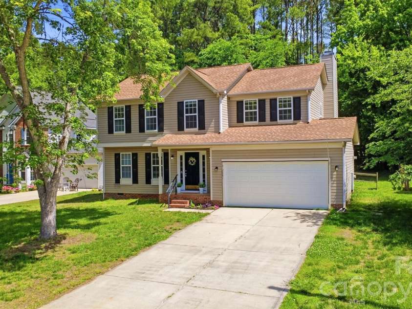 2881 Shadow Brook Court, Concord, NC 28027.  MLS# CAR4378881, YatesRealty ID 23476. 