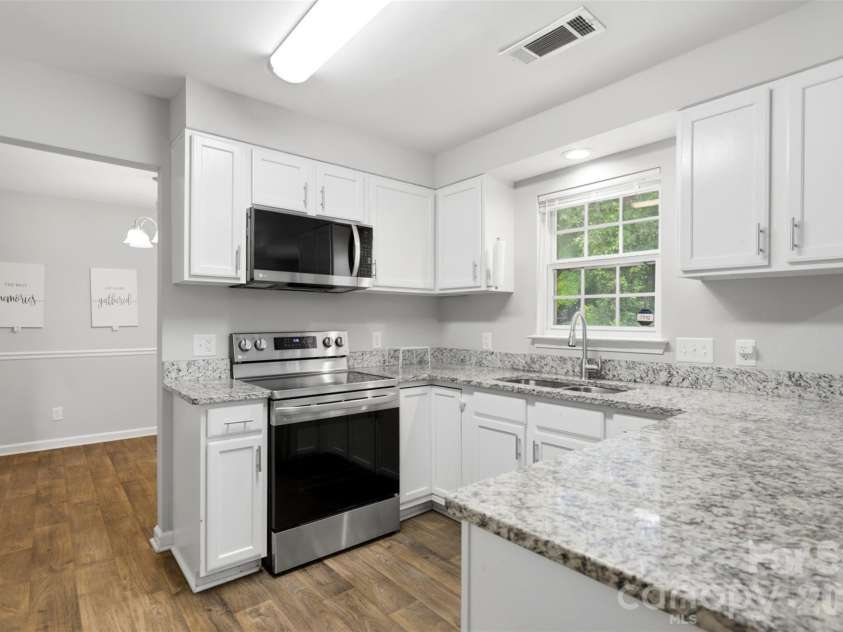 2881 Shadow Brook Court, Concord, NC 28027.  MLS# CAR4378881, YatesRealty ID 23476. 