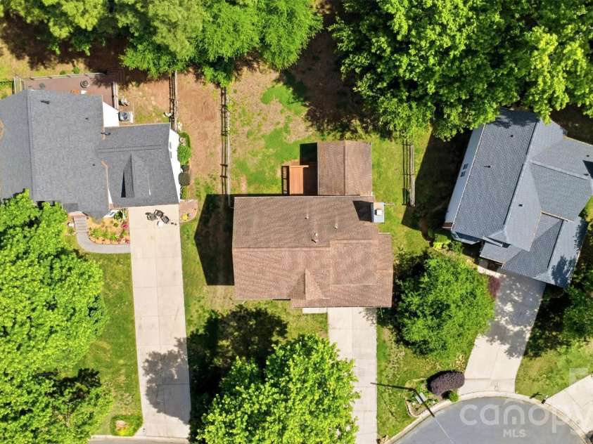 2881 Shadow Brook Court, Concord, NC 28027.  MLS# CAR4378881, YatesRealty ID 23476. 