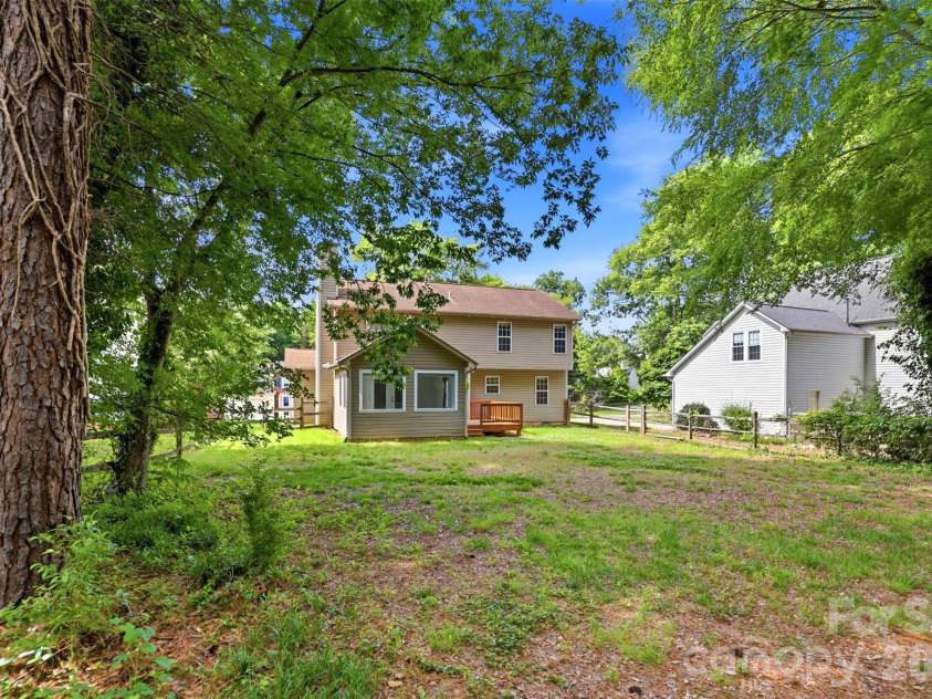 2881 Shadow Brook Court, Concord, NC 28027.  MLS# CAR4378881, YatesRealty ID 23476. 