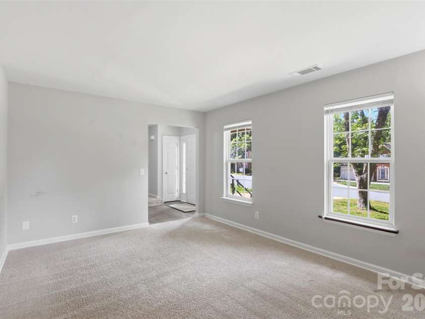 2881 Shadow Brook Court, Concord, NC 28027.  MLS# CAR4378881, YatesRealty ID 23476. Living room