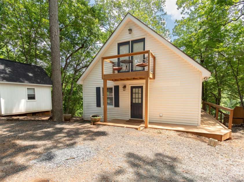 113 Harbor Lane, Mount Gilead, NC 27306.  MLS# CAR4276686, YatesRealty ID 23478. 