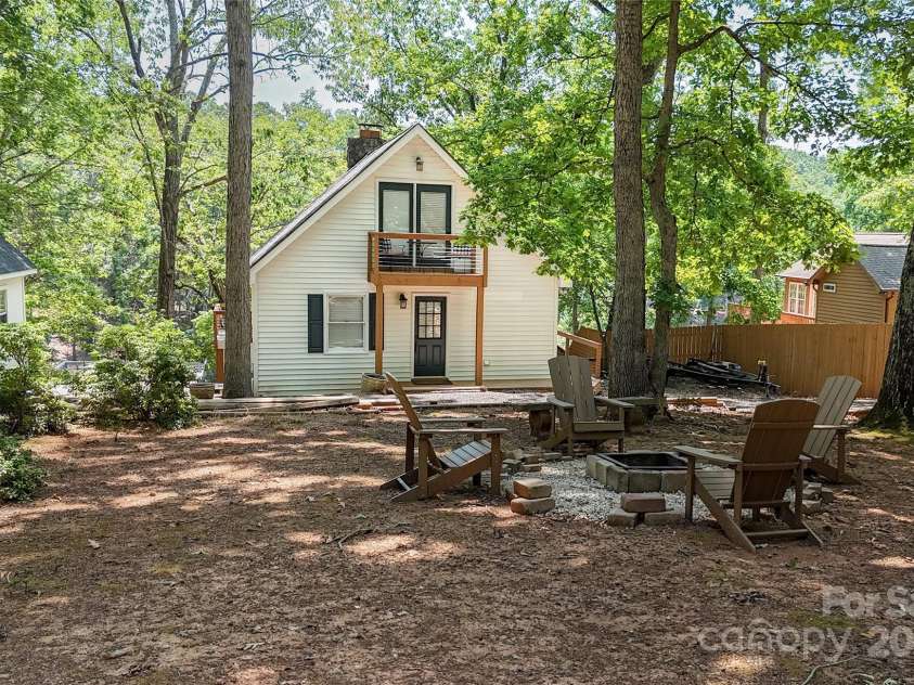 113 Harbor Lane, Mount Gilead, NC 27306.  MLS# CAR4276686, YatesRealty ID 23478. 