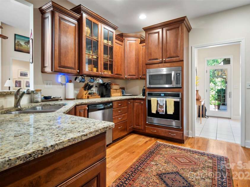 147 Bridge Lane, Tryon, NC 28782.  MLS# CAR4293368, YatesRealty ID 2348. Kitchen