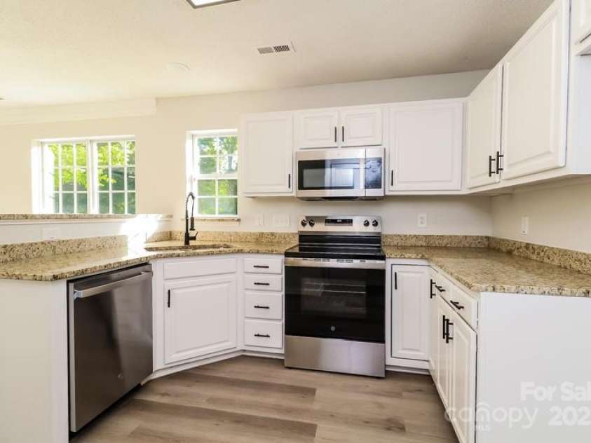 14739 Cane Field Drive, Charlotte, NC 28273.  MLS# CAR4276887, YatesRealty ID 23480. 