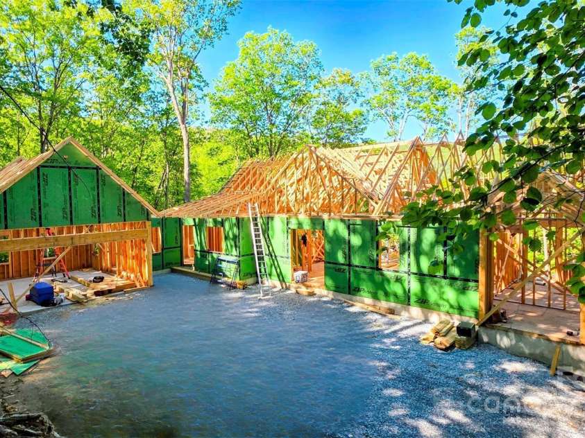 297 Easy Springs Road, Sapphire, NC 28774.  MLS# CAR4277320, YatesRealty ID 23481. 