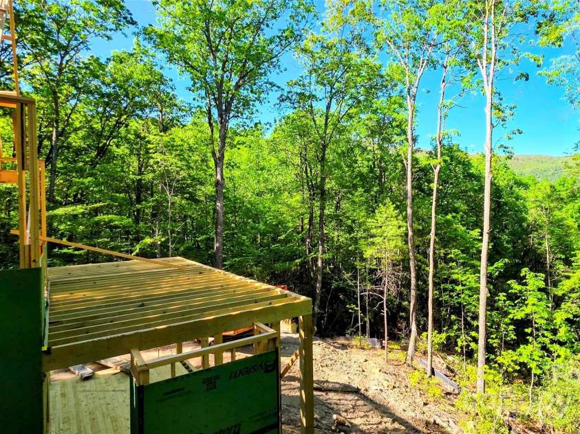 297 Easy Springs Road, Sapphire, NC 28774.  MLS# CAR4277320, YatesRealty ID 23481. 