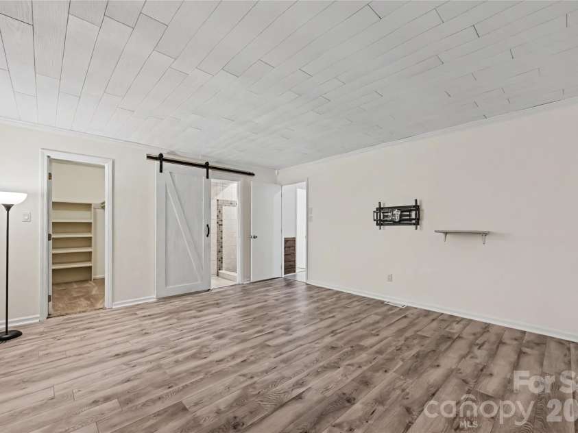 608 Hoyle Street, Lincolnton, NC 28092.  MLS# CAR4413256, YatesRealty ID 23481. 