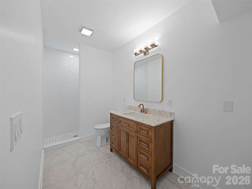 92 Cedar Street, Asheville, NC 28803.  MLS# CAR4377479, YatesRealty ID 23482. Full bath